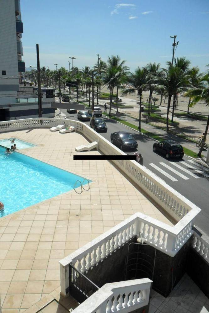 Apartamento Frente Ao Mar Com Varanda E Piscina 大普拉亚 外观 照片