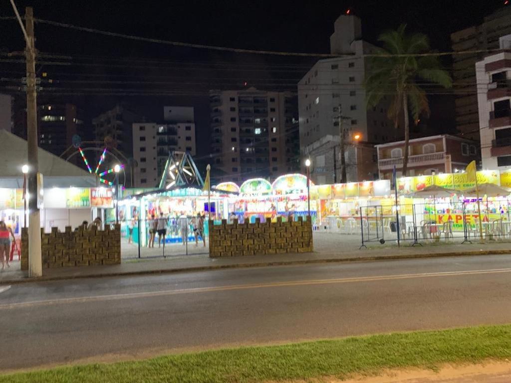 Apartamento Frente Ao Mar Com Varanda E Piscina 大普拉亚 外观 照片